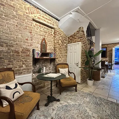 Unique 5br Art House In Balat W Garden *
