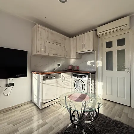 Unique 5br Art House In Balat W Garden *