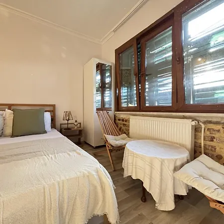 Unique 5br Art House In Balat W Garden