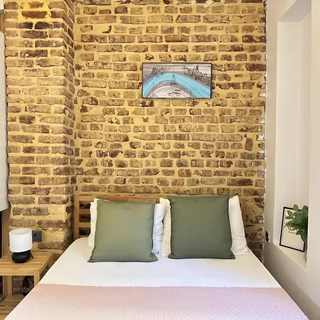 Unique 5br Art House In Balat W Garden Istanbulská provincie