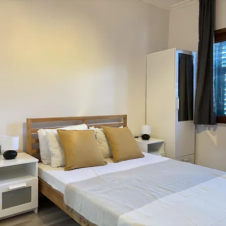 Unique 5br Art House In Balat W Garden *