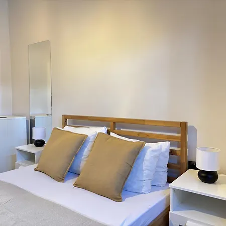 Unique 5br Art House In Balat W Garden *