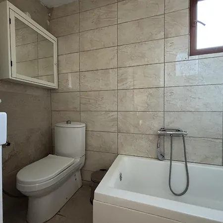 Unique 5br Art House In Balat W Garden 펜션 이스탄불